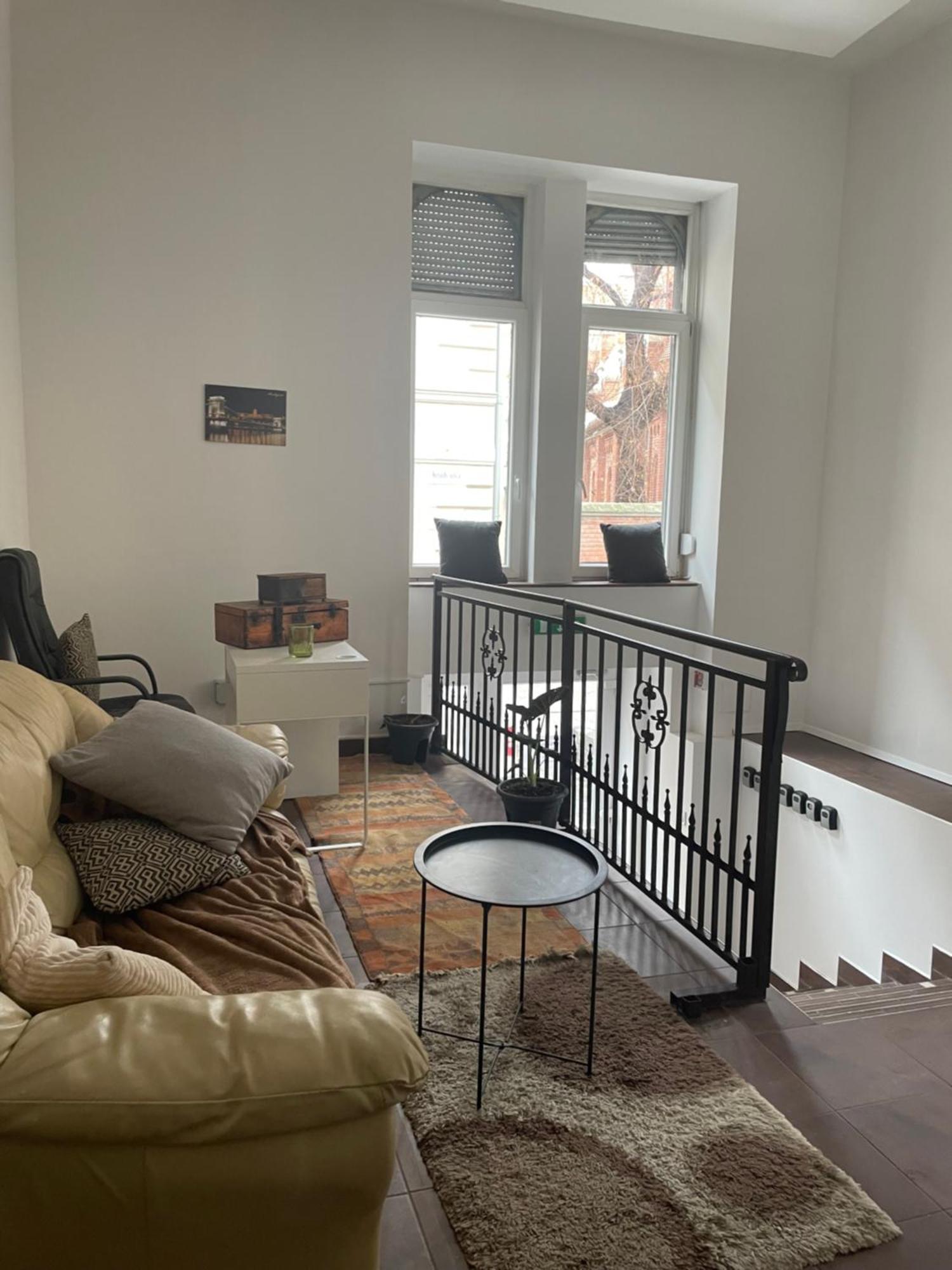 Nomad Rooms & Guesthouse Budapest Luaran gambar